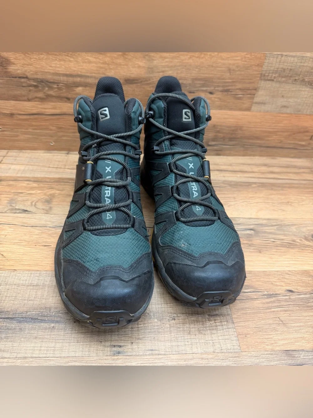 Salomon X Ultra 4 Mid men size 10.5 Gore-Tex® Hiking Boots Waterproof